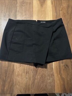 Express Women's Black Wrap-Front Skort